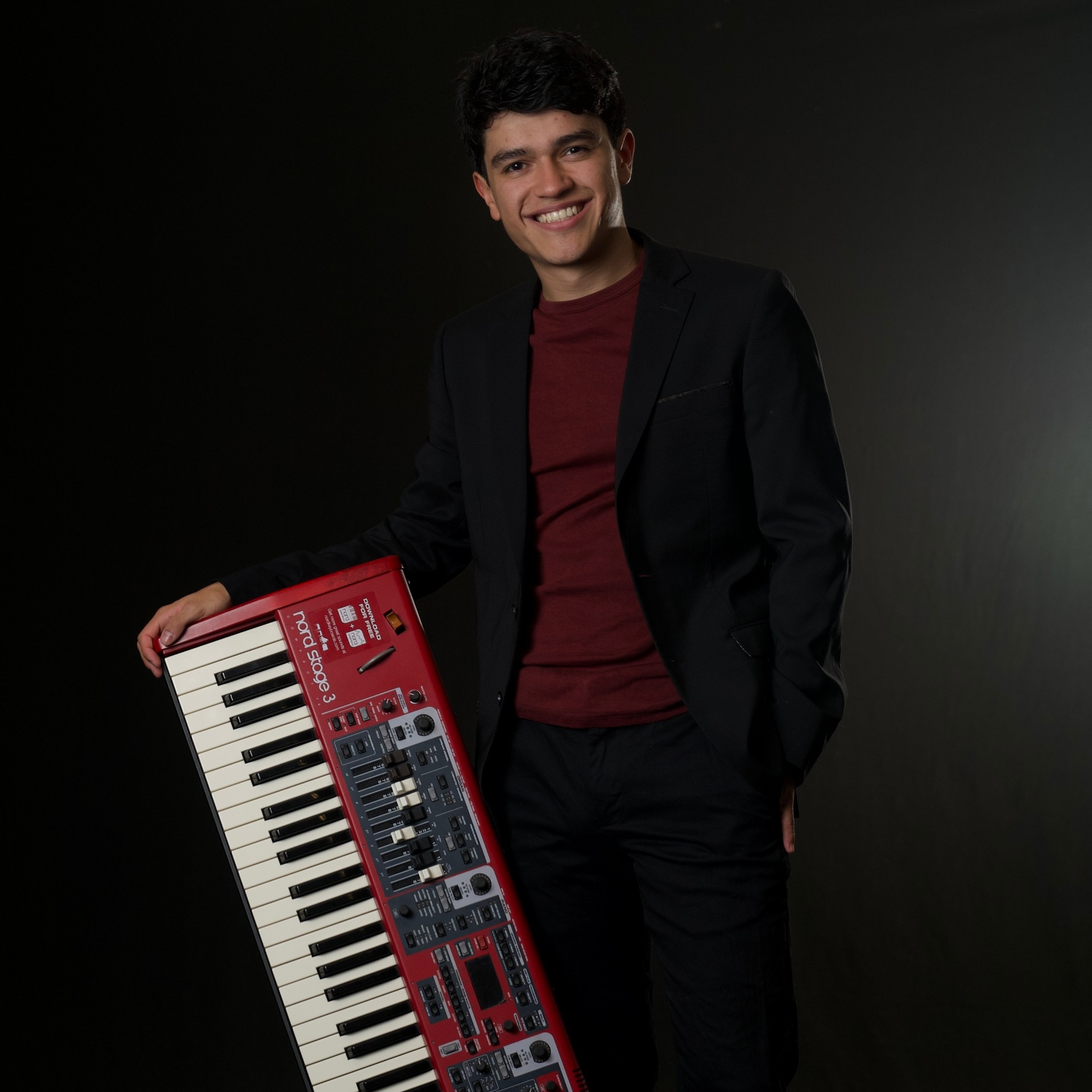 Simón Martínez
