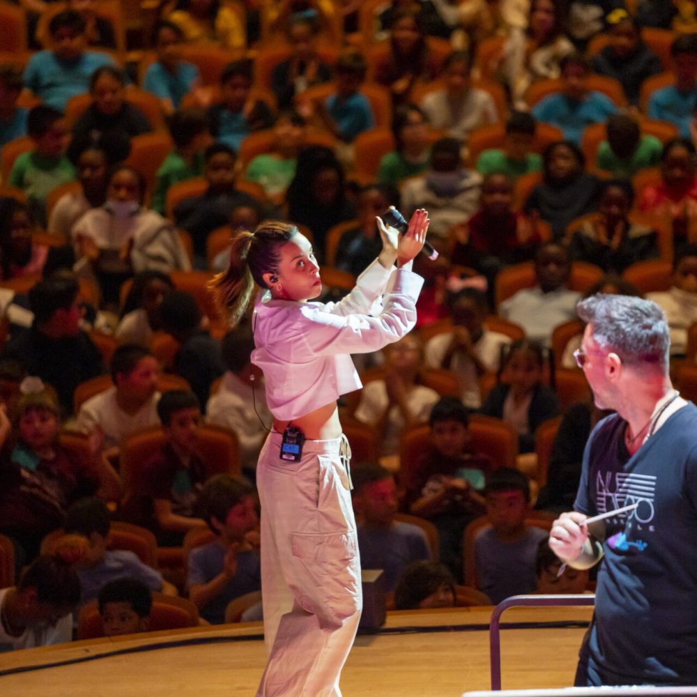 2023_03_01 Nu Deco Ed Show with Monsieur Periné by Alex Markow-02803